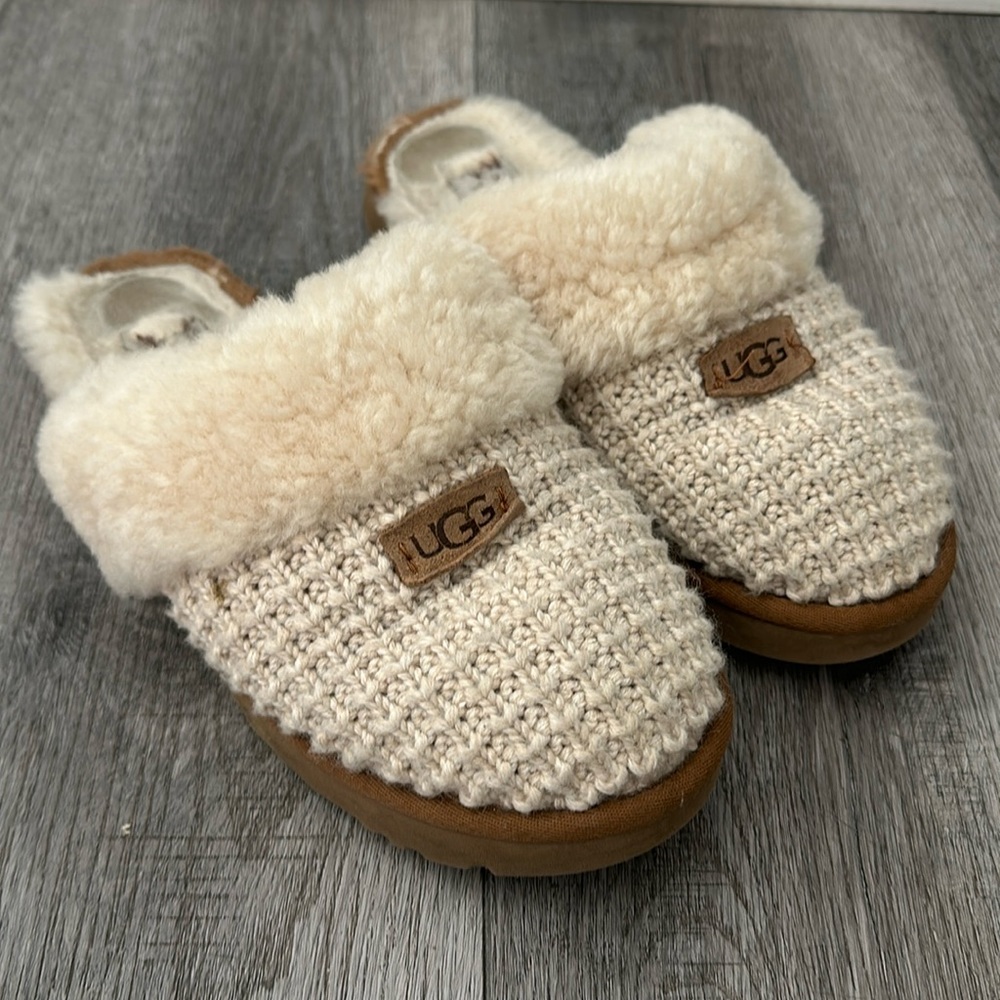 UGG Women US 9 Platform Cozy Knit Genuine Shearling Slipper Cream Knit